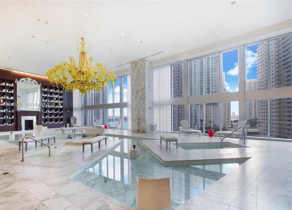 En Venta: $4,995,000 (3 camas, 2 baños, 1825 Pies cuadrados)