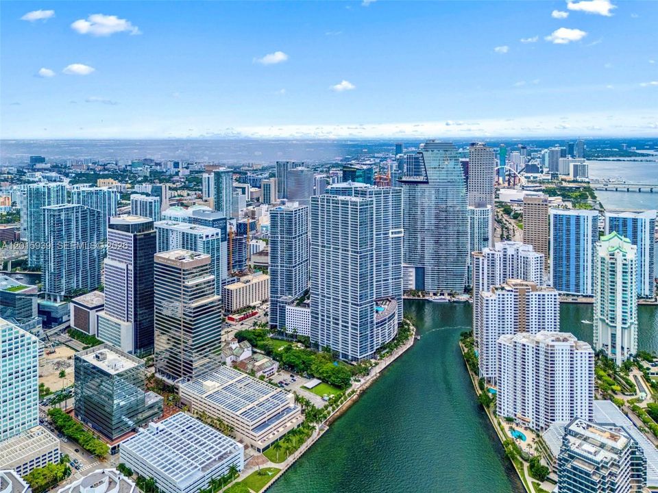 En Venta: $4,995,000 (3 camas, 2 baños, 1825 Pies cuadrados)