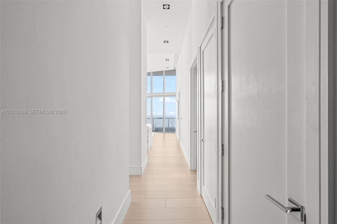En Venta: $4,995,000 (3 camas, 2 baños, 1825 Pies cuadrados)