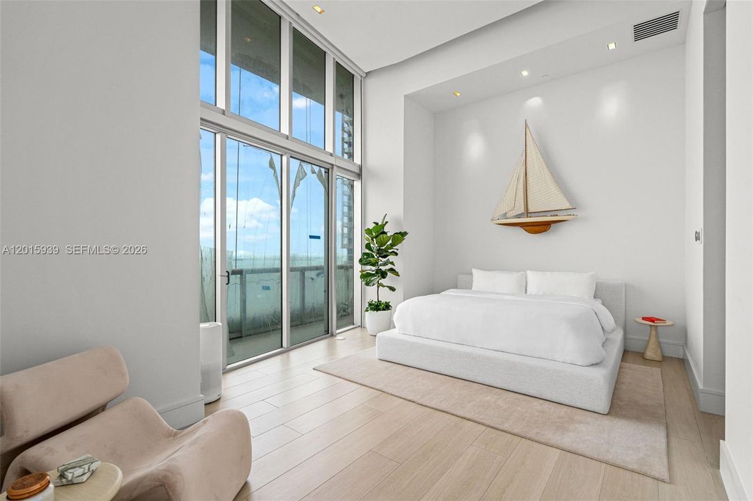 En Venta: $4,995,000 (3 camas, 2 baños, 1825 Pies cuadrados)