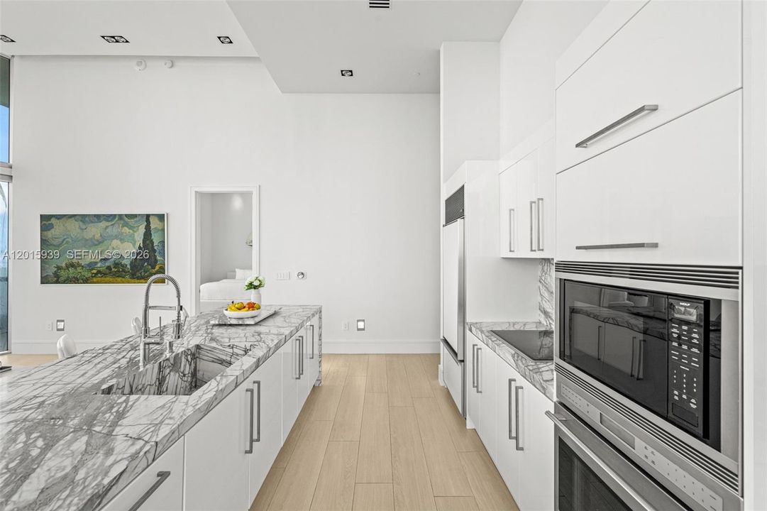 En Venta: $4,995,000 (3 camas, 2 baños, 1825 Pies cuadrados)