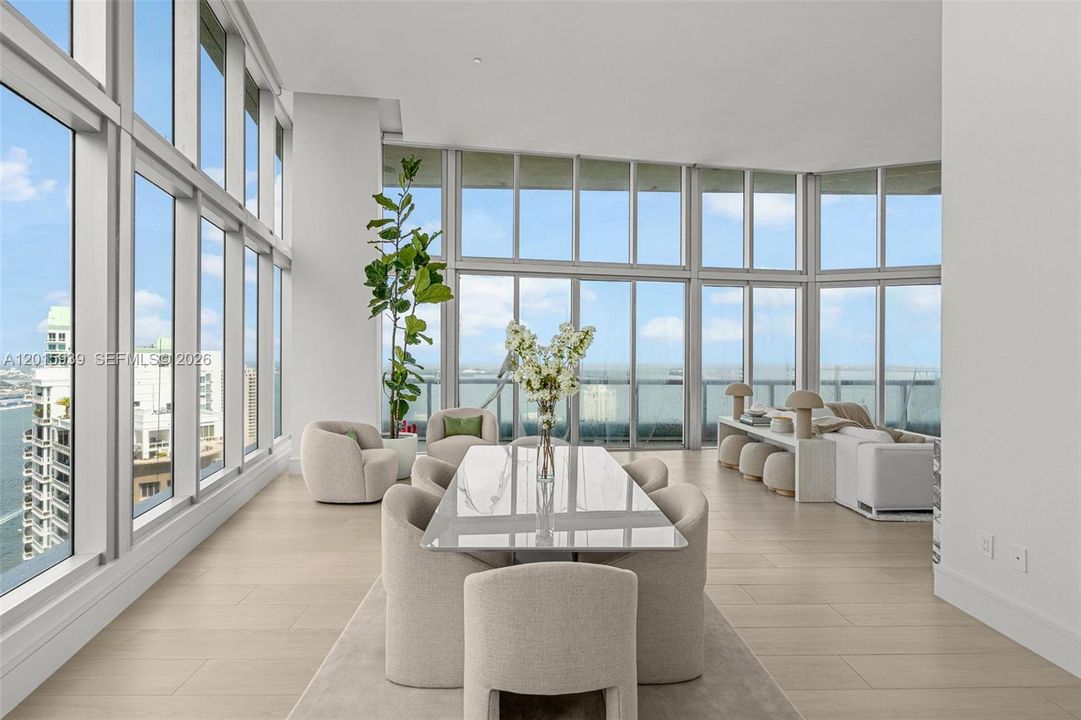 En Venta: $4,995,000 (3 camas, 2 baños, 1825 Pies cuadrados)