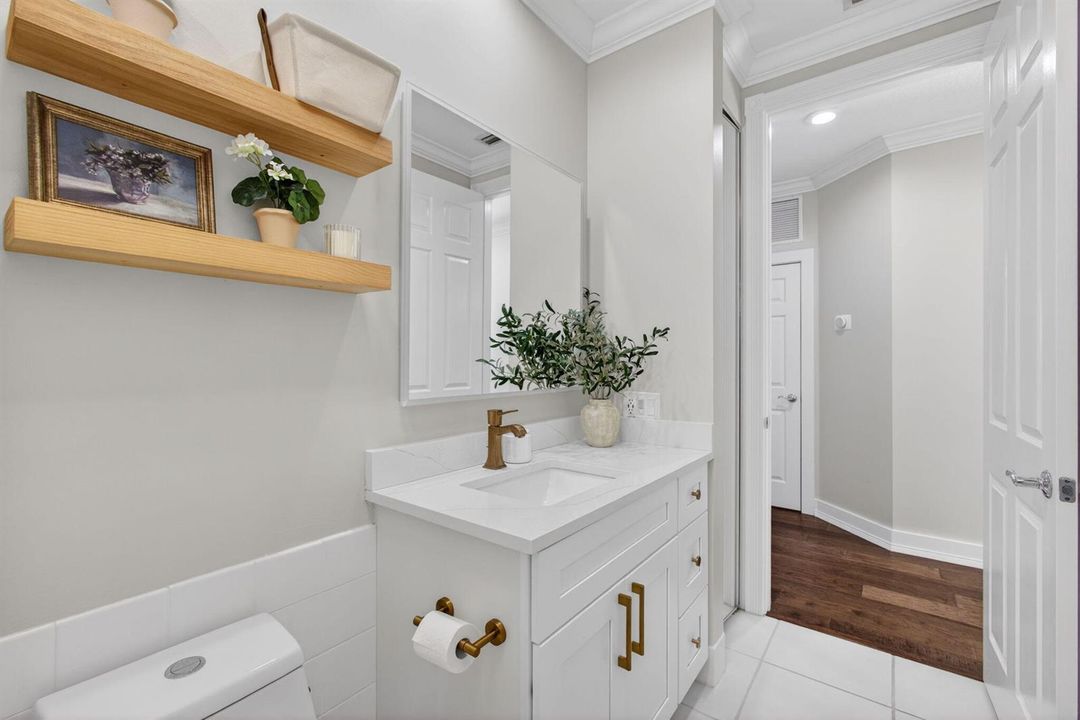 2nd Bathroom