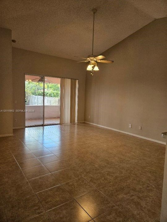 For Rent: $2,975 (3 beds, 2 baths, 1576 Square Feet)