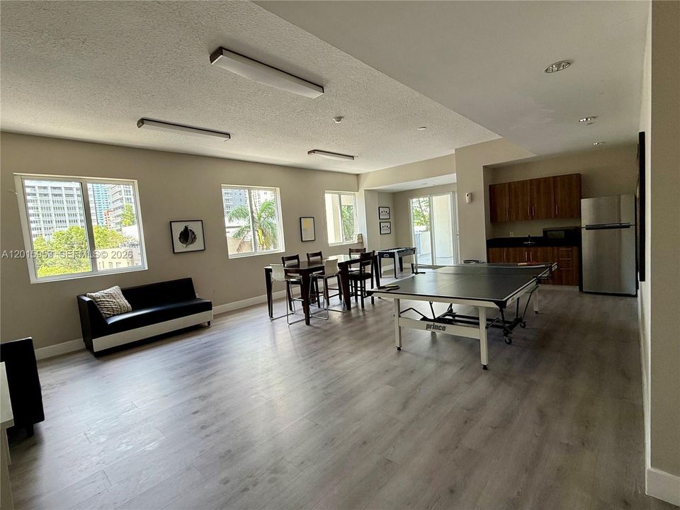 En Venta: $350,000 (1 camas, 1 baños, 663 Pies cuadrados)