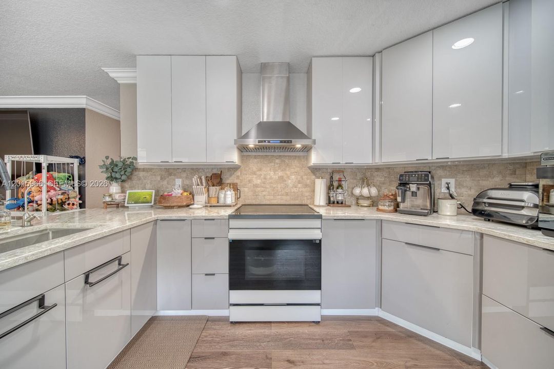 For Sale: $675,000 (4 beds, 3 baths, 2246 Square Feet)