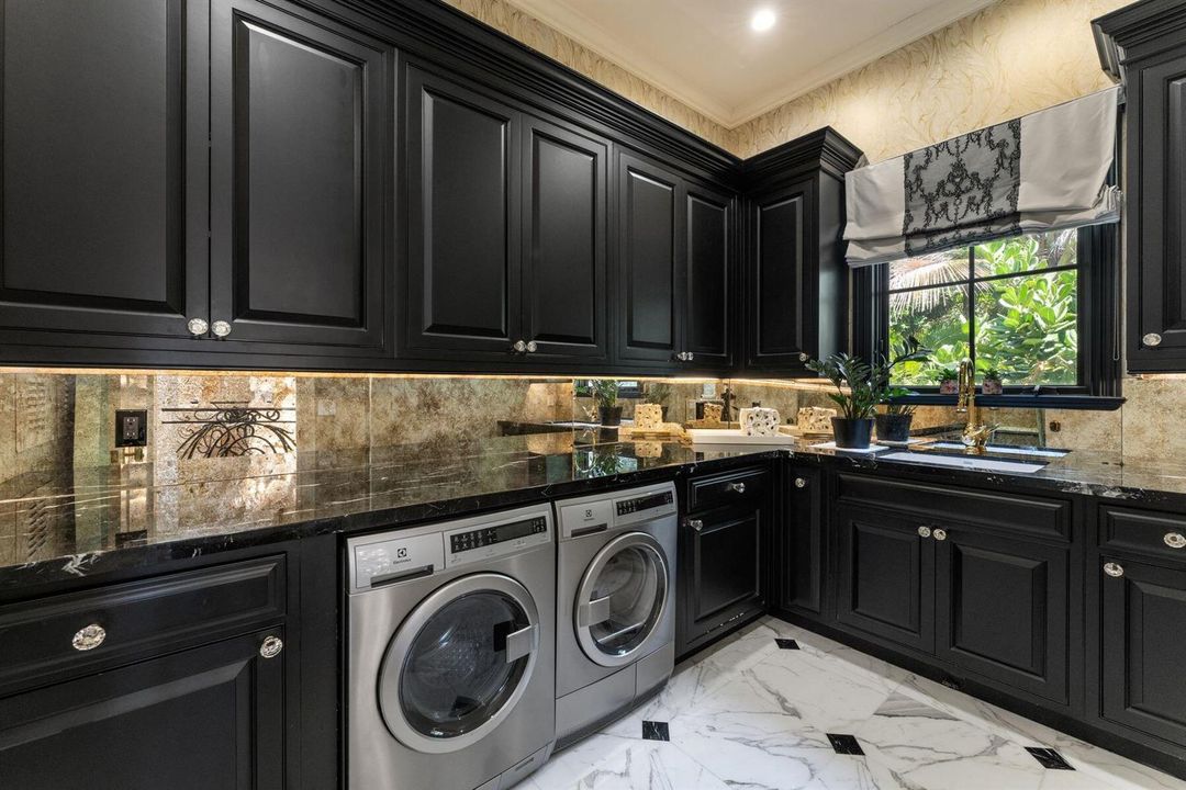 1131 Hillsboro Mile_1oakstudios_22
