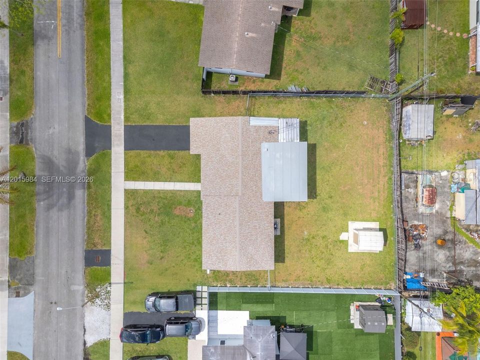 En Venta: $729,000 (3 camas, 2 baños, 1330 Pies cuadrados)
