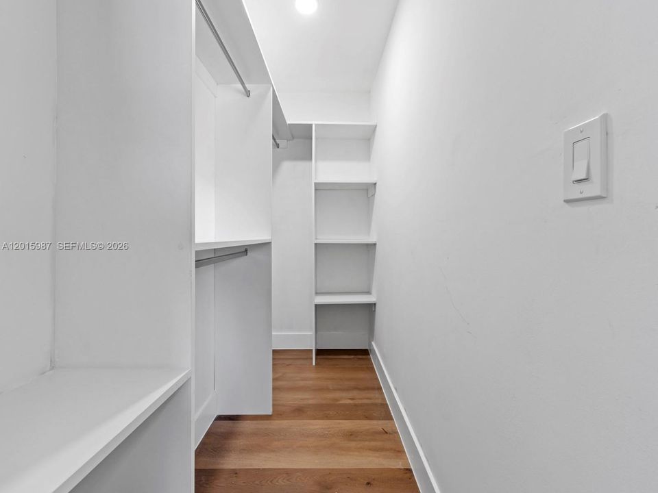 Active With Contract: $3,500 (5 beds, 3 baths, 1865 Square Feet)