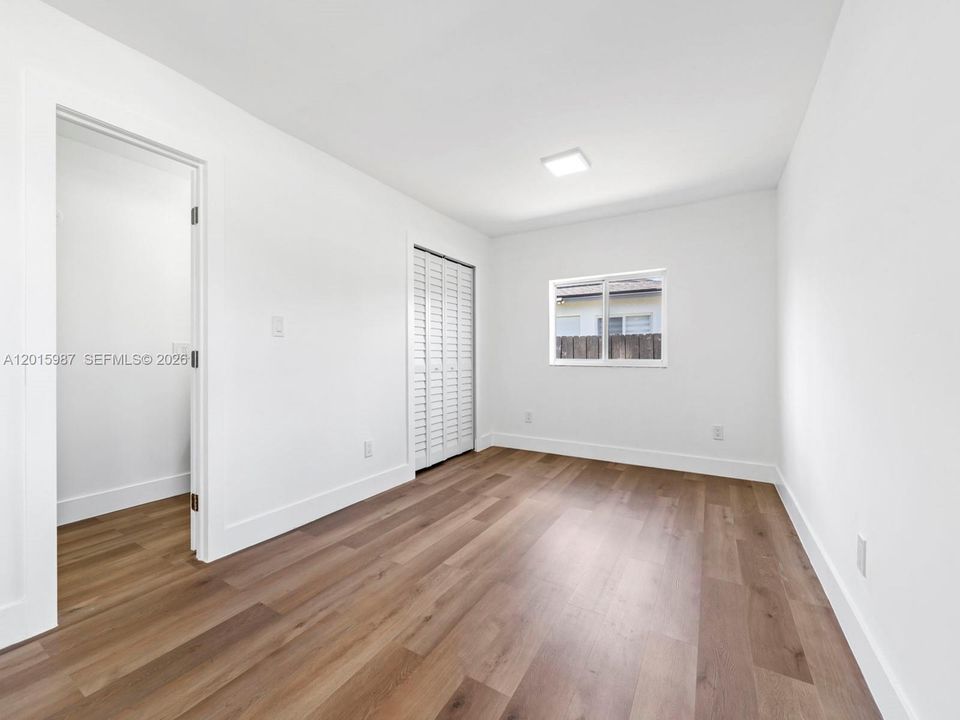 Active With Contract: $3,500 (5 beds, 3 baths, 1865 Square Feet)