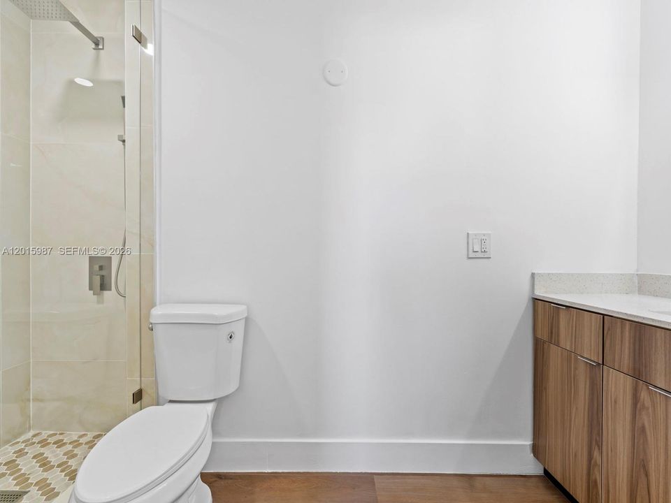 Active With Contract: $3,500 (5 beds, 3 baths, 1865 Square Feet)