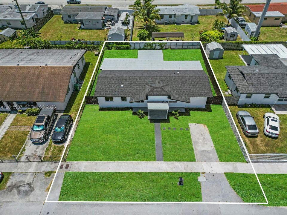 Active With Contract: $3,500 (5 beds, 3 baths, 1865 Square Feet)