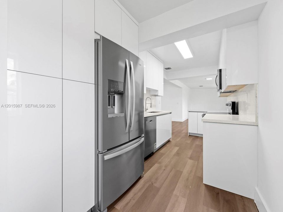 Active With Contract: $3,500 (5 beds, 3 baths, 1865 Square Feet)