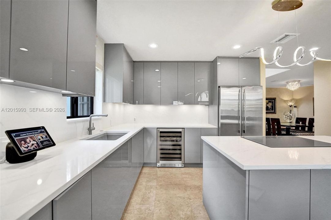 Active With Contract: $925,000 (4 beds, 2 baths, 2332 Square Feet)