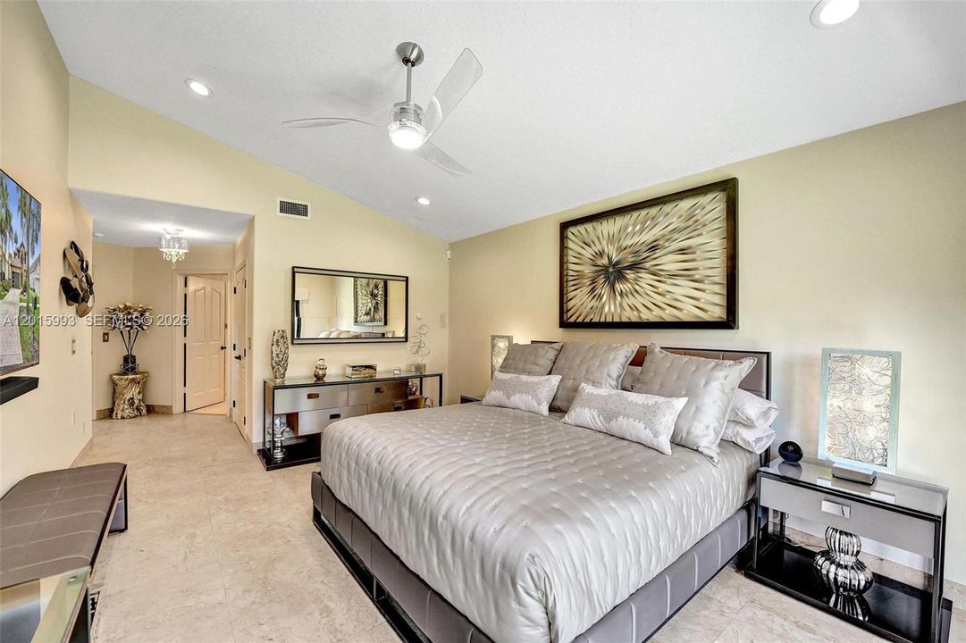 Active With Contract: $925,000 (4 beds, 2 baths, 2332 Square Feet)