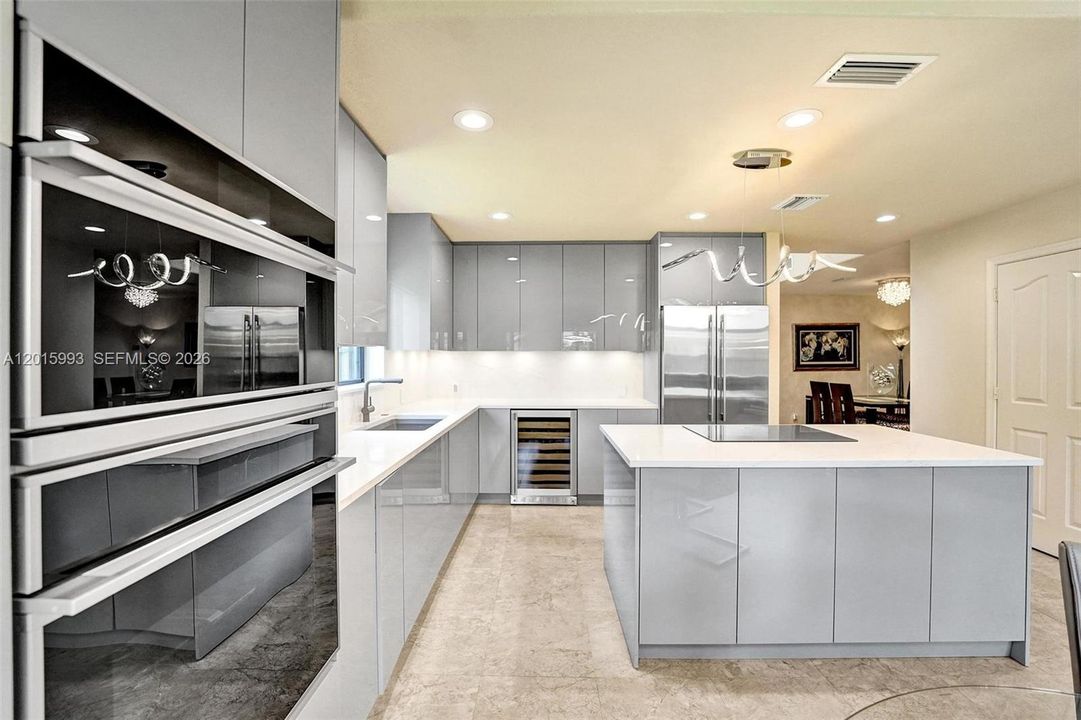 Active With Contract: $925,000 (4 beds, 2 baths, 2332 Square Feet)