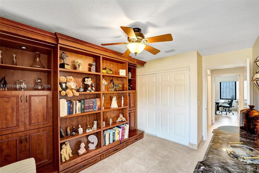 Active With Contract: $925,000 (4 beds, 2 baths, 2332 Square Feet)