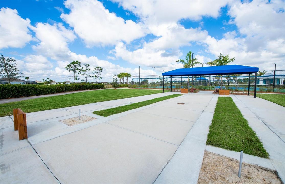 HORSESHOE PITS