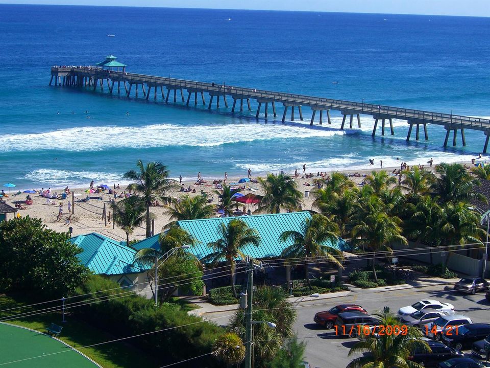 beach and pier