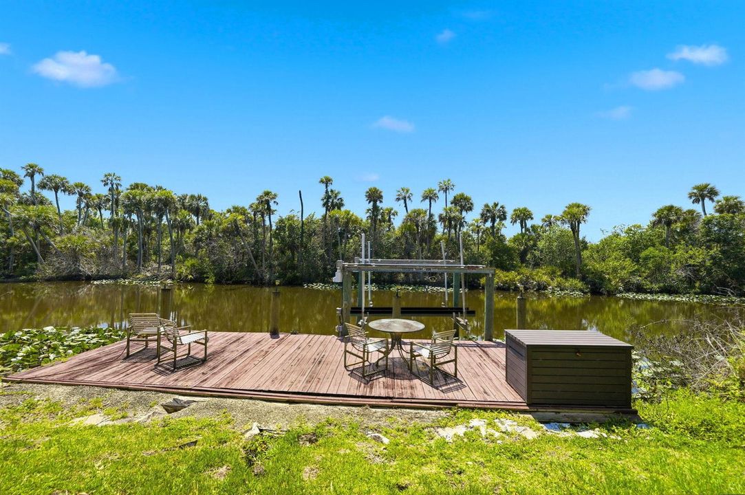 49-web-or-mls-108-carlisle-ln