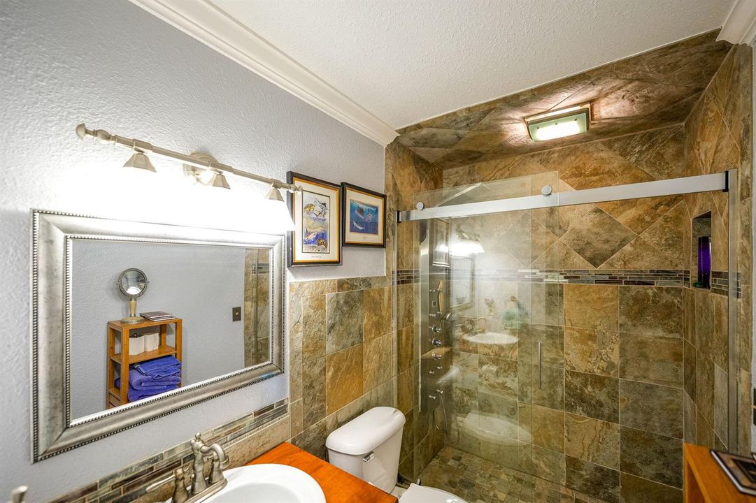 15-web-or-mls-108-carlisle-ln