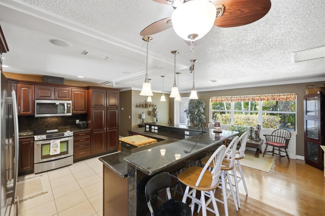 21-web-or-mls-108-carlisle-ln