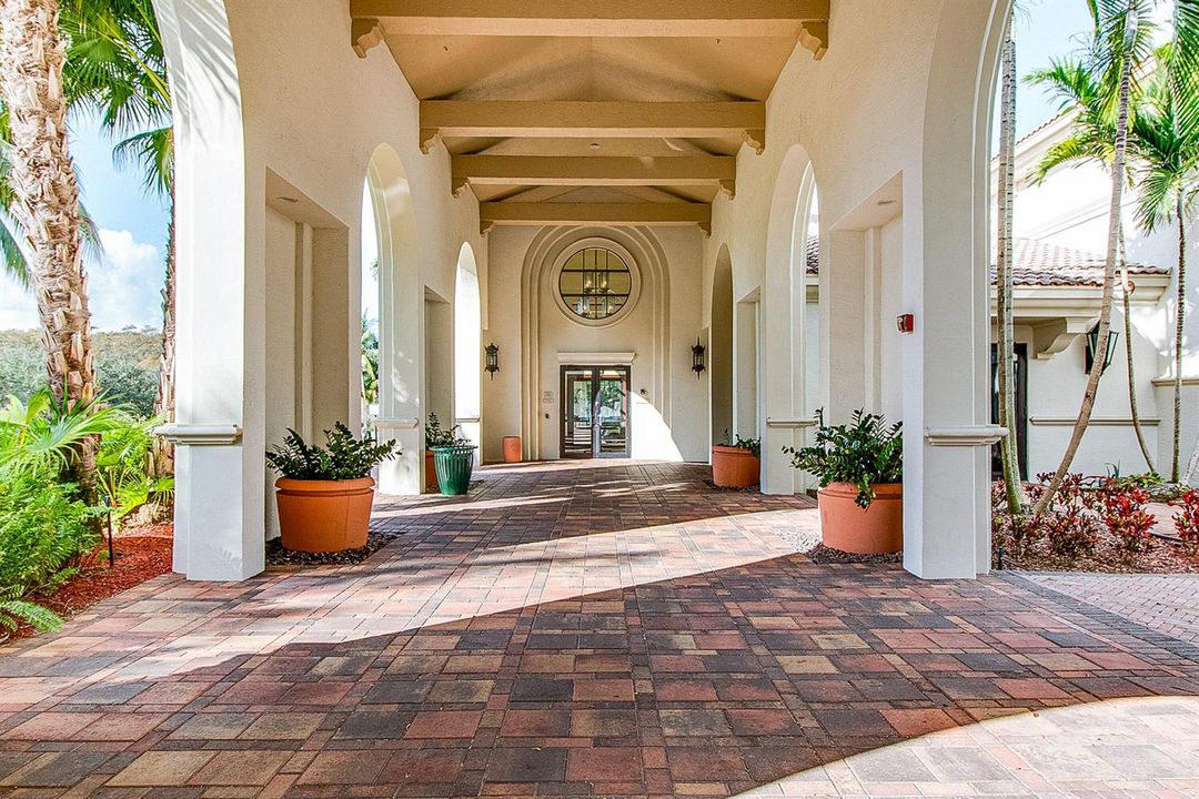 Clubhouse Walkway