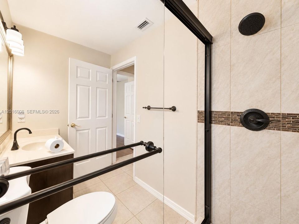 2nd bathroom