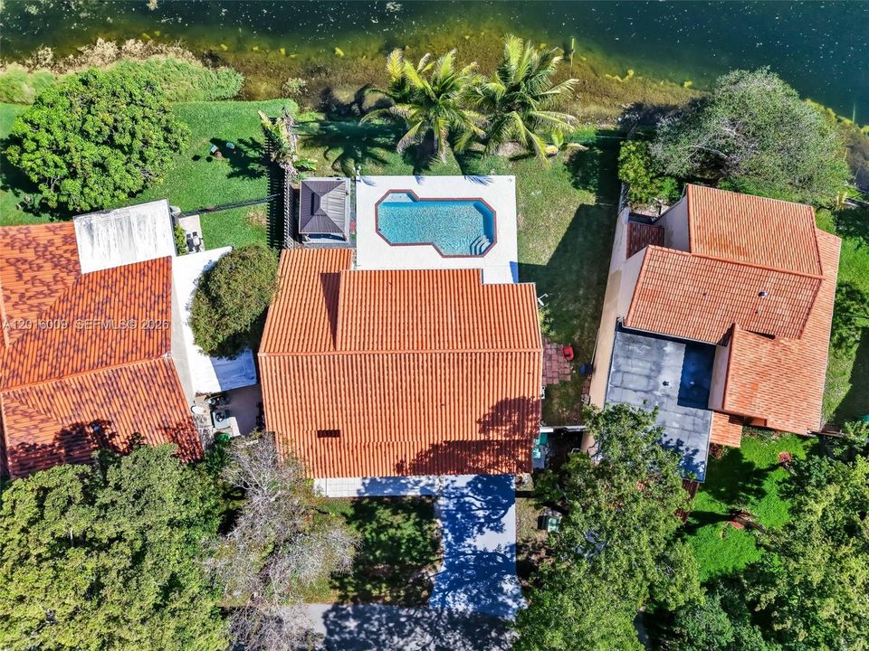 Active With Contract: $799,888 (5 beds, 3 baths, 2858 Square Feet)
