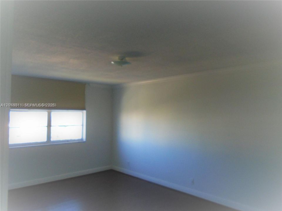Activo con contrato: $290,000 (2 camas, 2 baños, 1326 Pies cuadrados)