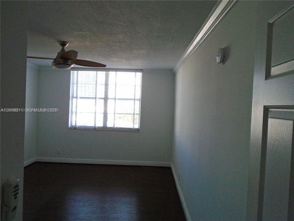 Activo con contrato: $290,000 (2 camas, 2 baños, 1326 Pies cuadrados)