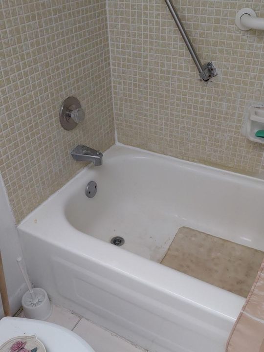 Tub Guest Bath