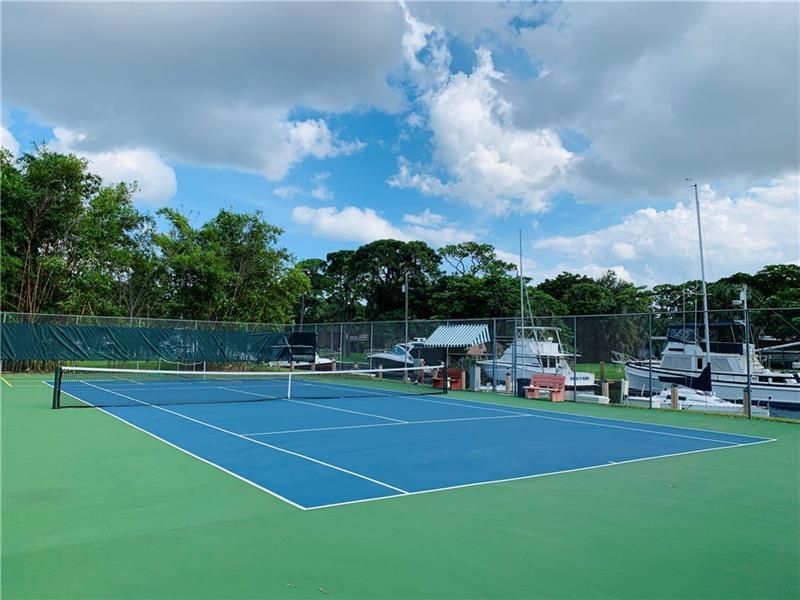 tennis cour