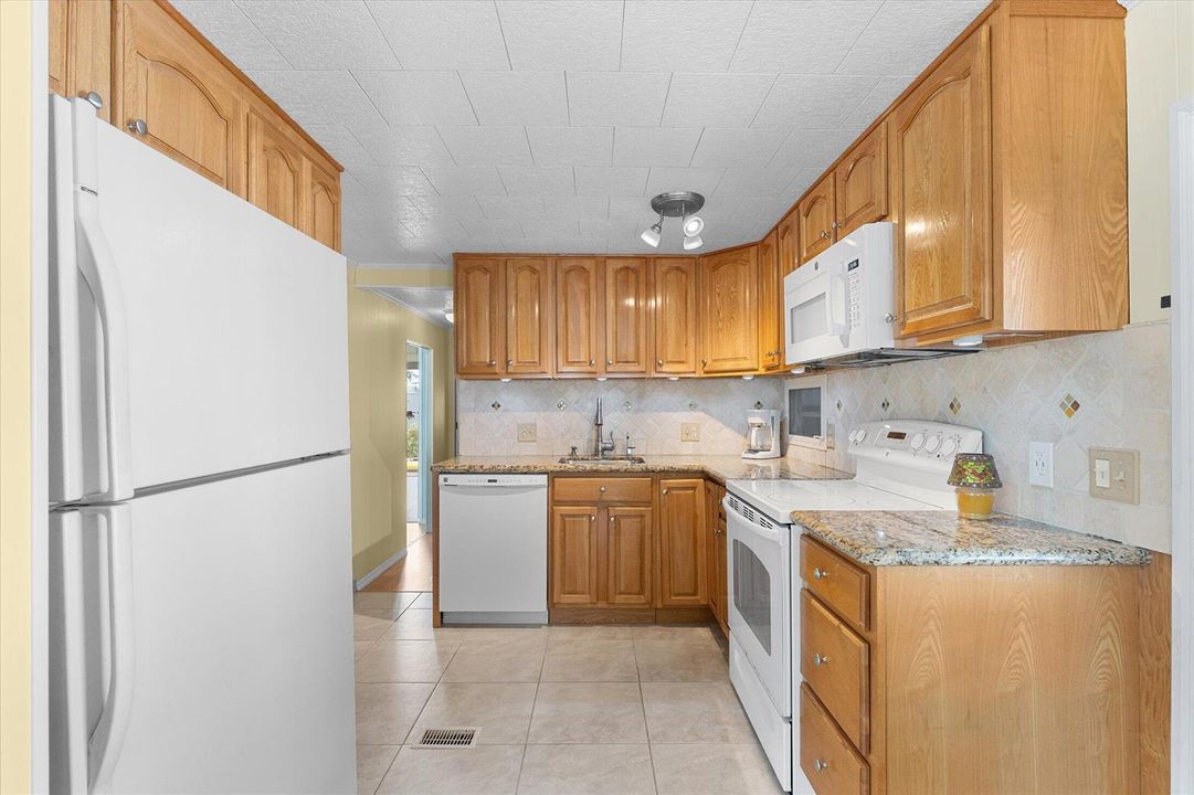 03-8630 SW 21st Ct, Davie-16