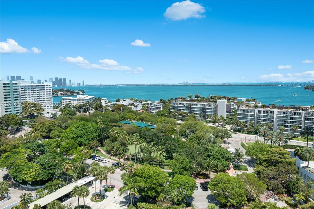 Activo con contrato: $1,199,000 (2 camas, 2 baños, 1403 Pies cuadrados)