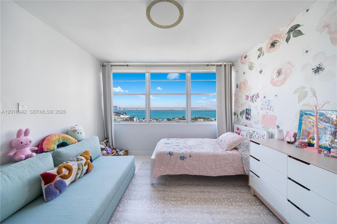 Activo con contrato: $1,199,000 (2 camas, 2 baños, 1403 Pies cuadrados)