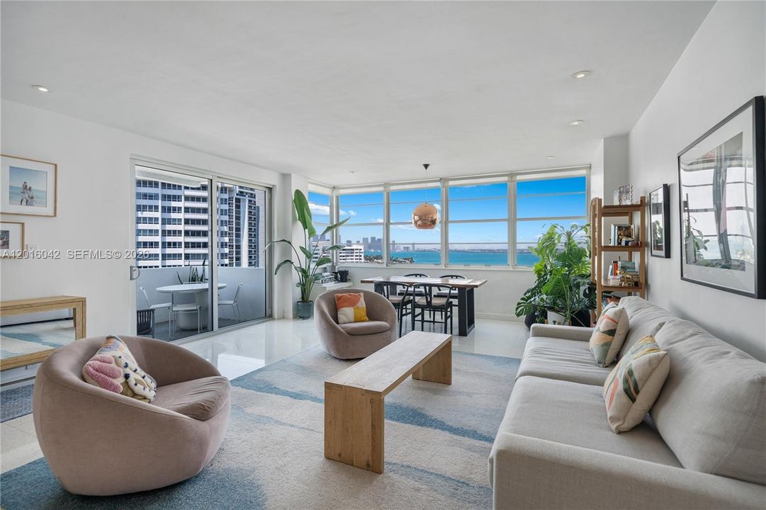 Activo con contrato: $1,199,000 (2 camas, 2 baños, 1403 Pies cuadrados)