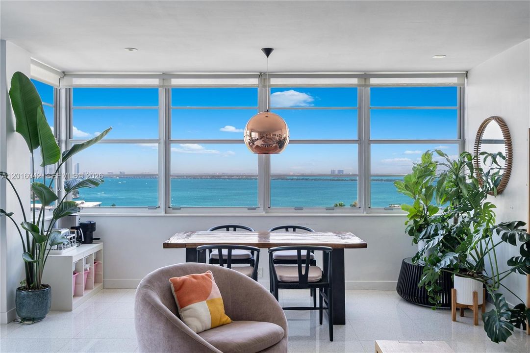 Activo con contrato: $1,199,000 (2 camas, 2 baños, 1403 Pies cuadrados)