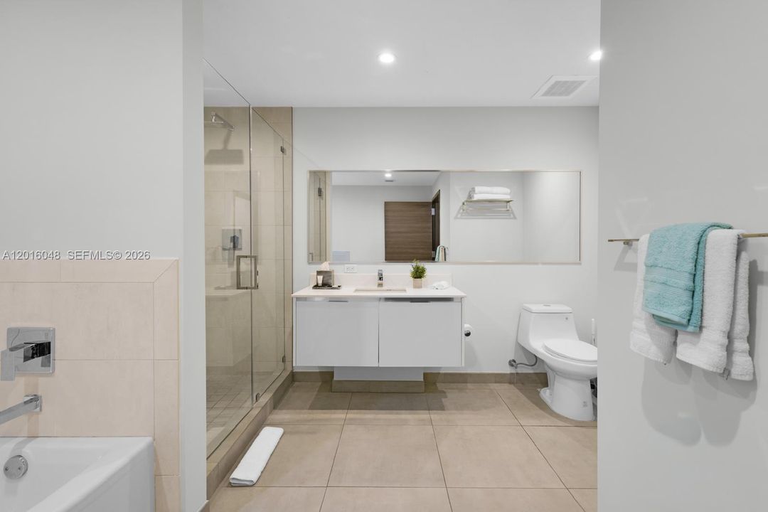 Activo con contrato: $369,000 (1 camas, 1 baños, 724 Pies cuadrados)