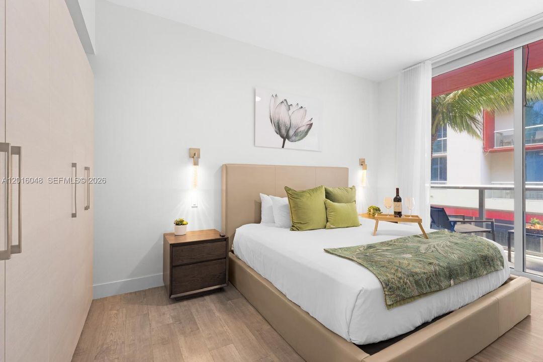 Activo con contrato: $369,000 (1 camas, 1 baños, 724 Pies cuadrados)
