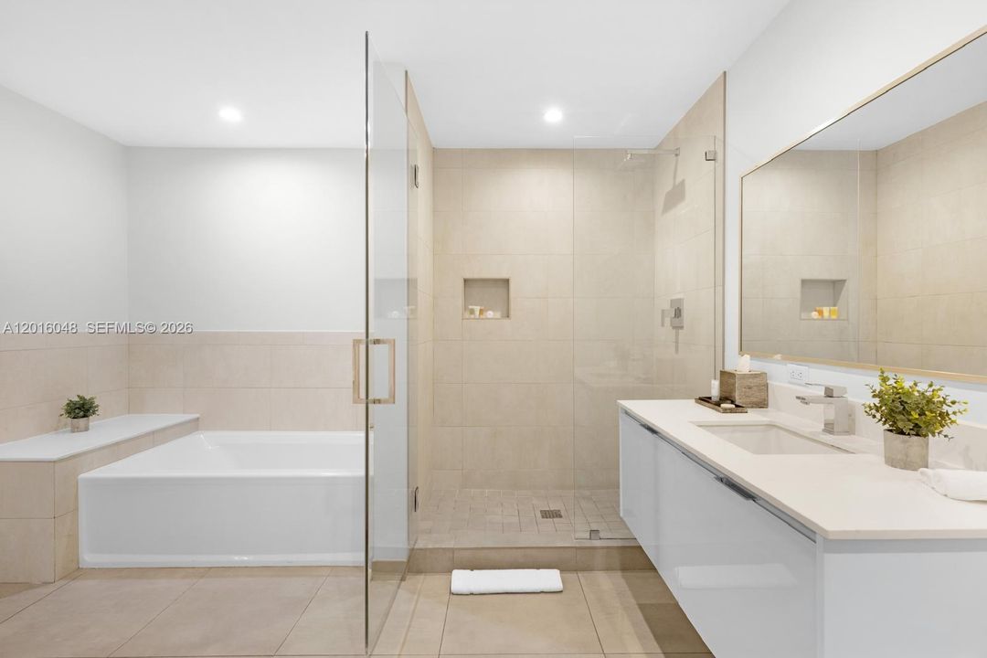 Activo con contrato: $369,000 (1 camas, 1 baños, 724 Pies cuadrados)