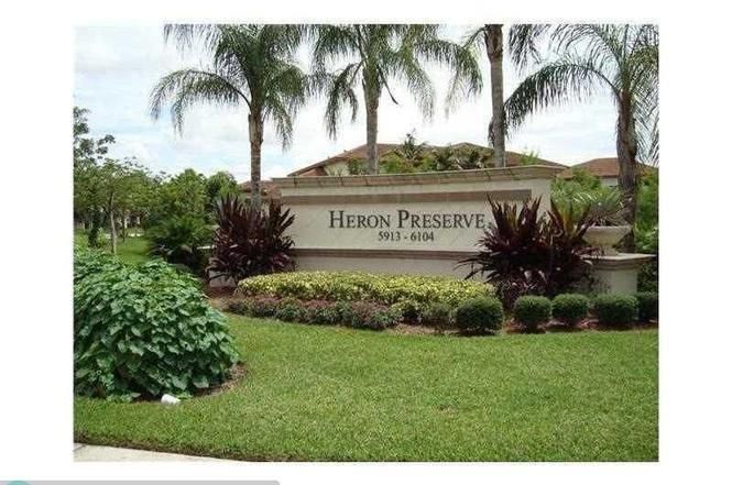 heron preserve photo