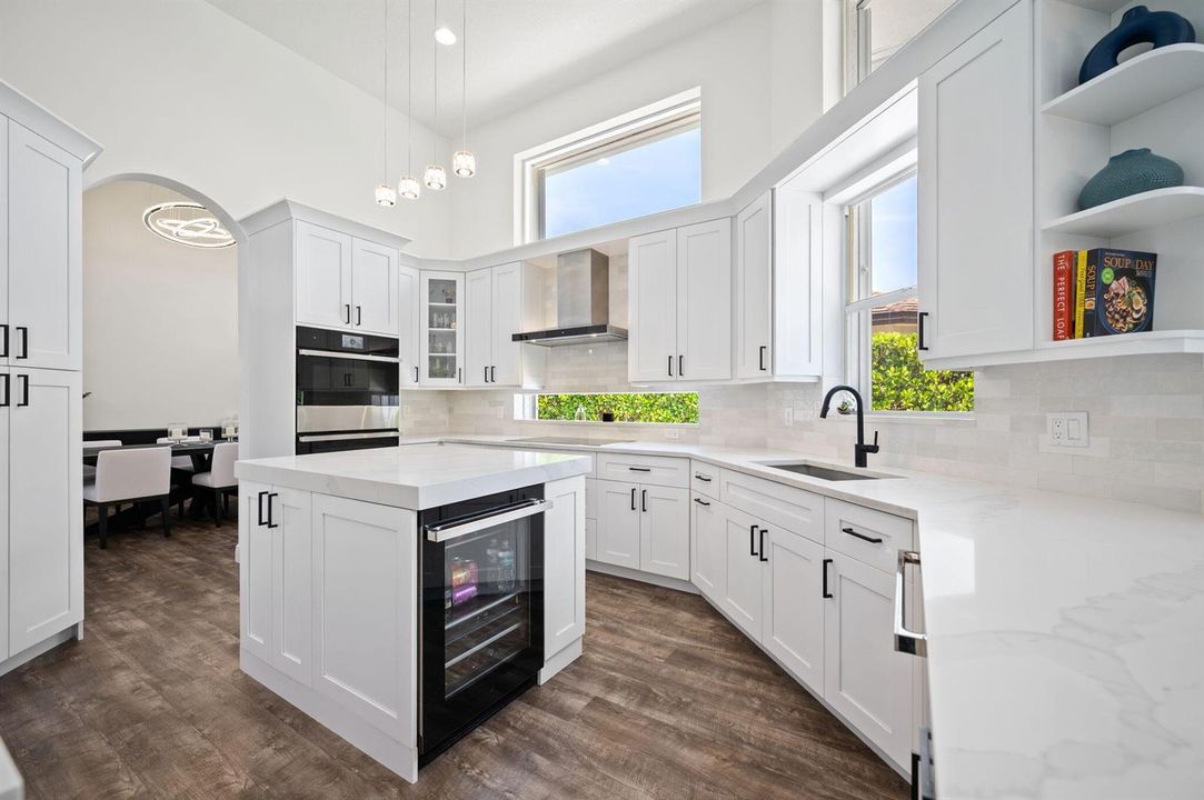 13-web-or-mls-16014-laurel-creek-dr