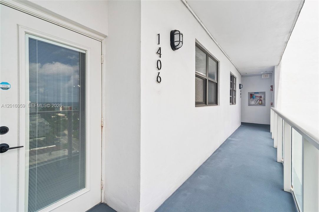 В аренду: $4,200 (2 спален, 2 ванн, 1002 Квадратных фут)