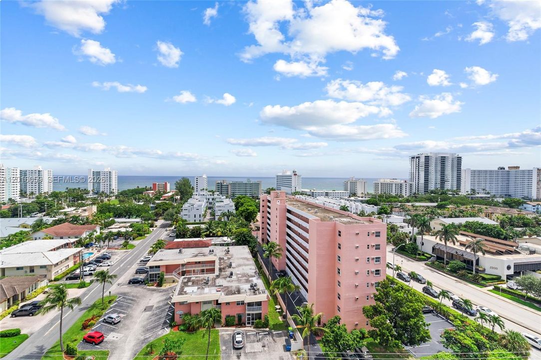 В аренду: $4,200 (2 спален, 2 ванн, 1002 Квадратных фут)