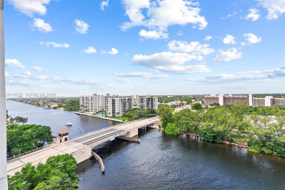 В аренду: $4,200 (2 спален, 2 ванн, 1002 Квадратных фут)