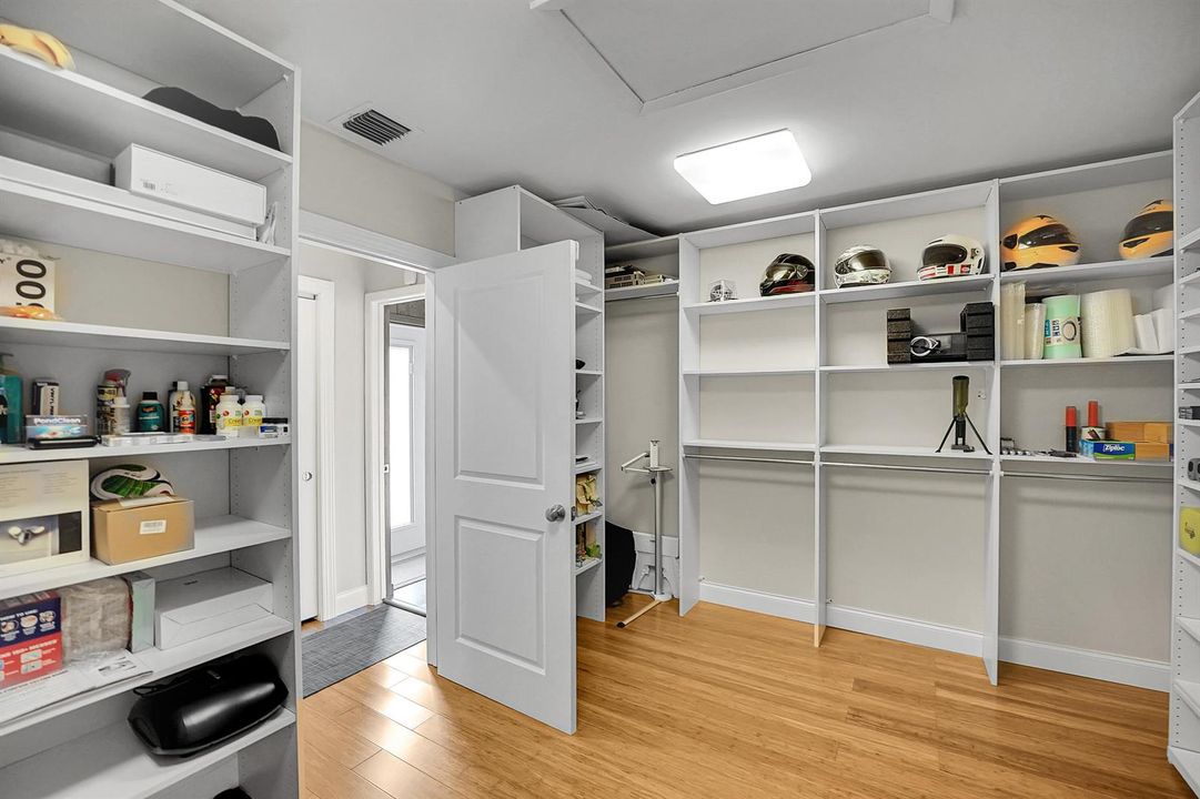 Master Closet 2