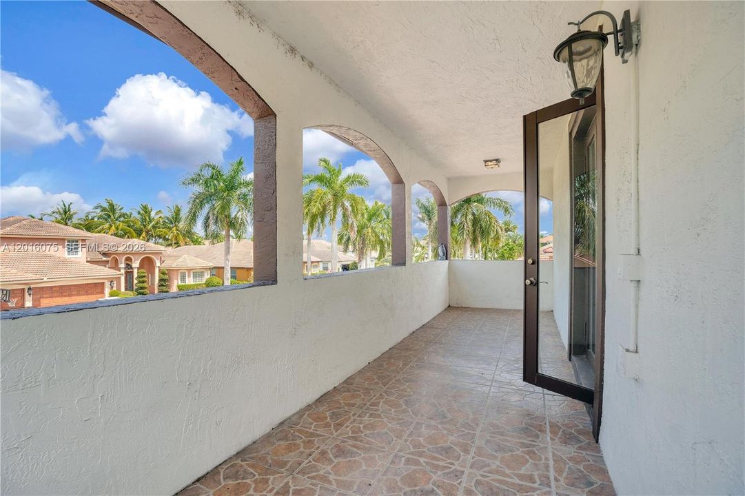 Active With Contract: $5,995 (5 beds, 6 baths, 3779 Square Feet)