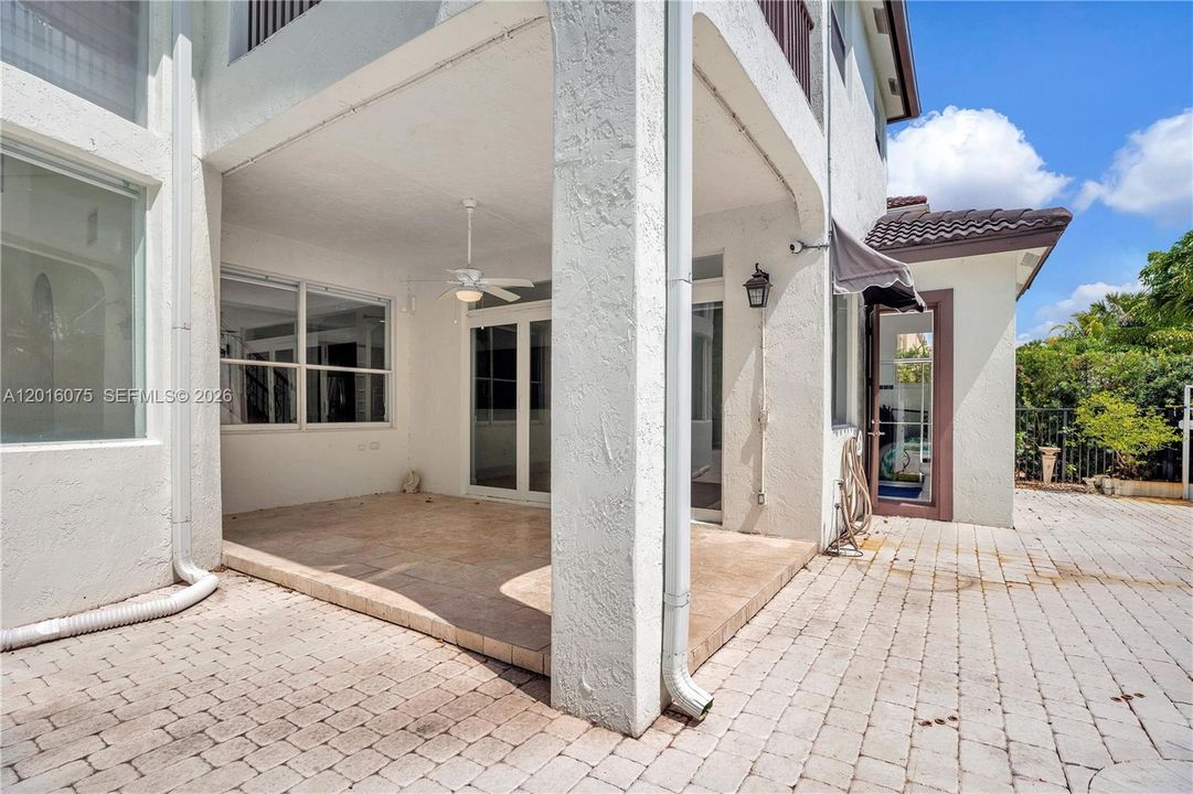 Active With Contract: $5,995 (5 beds, 6 baths, 3779 Square Feet)