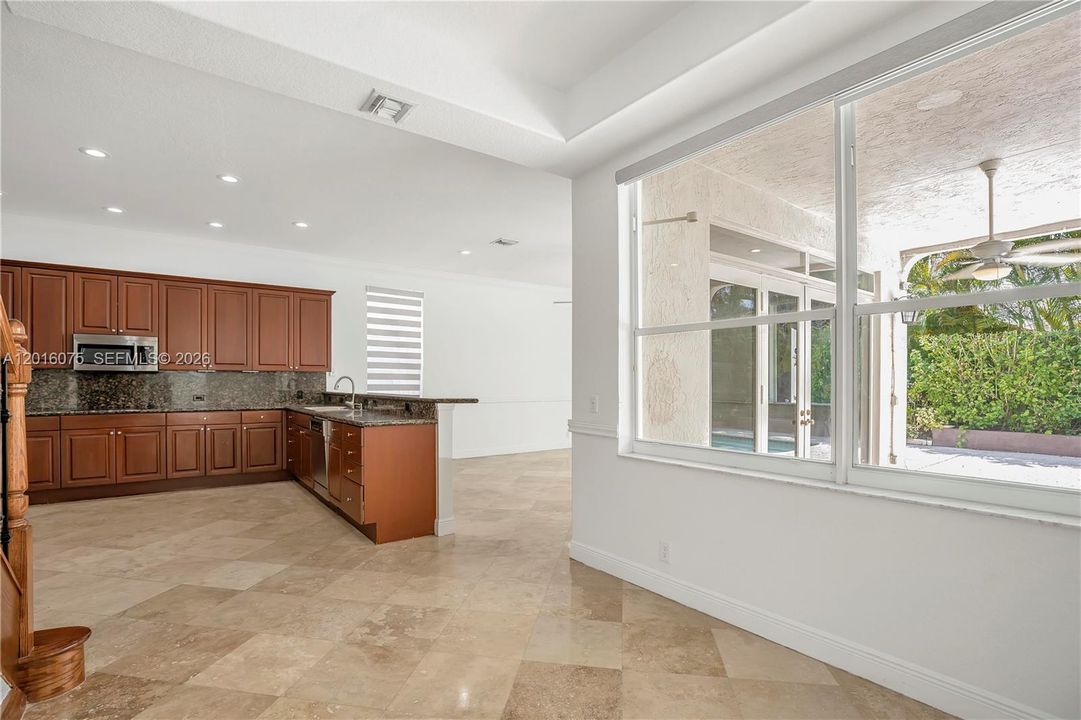 Active With Contract: $5,995 (5 beds, 6 baths, 3779 Square Feet)